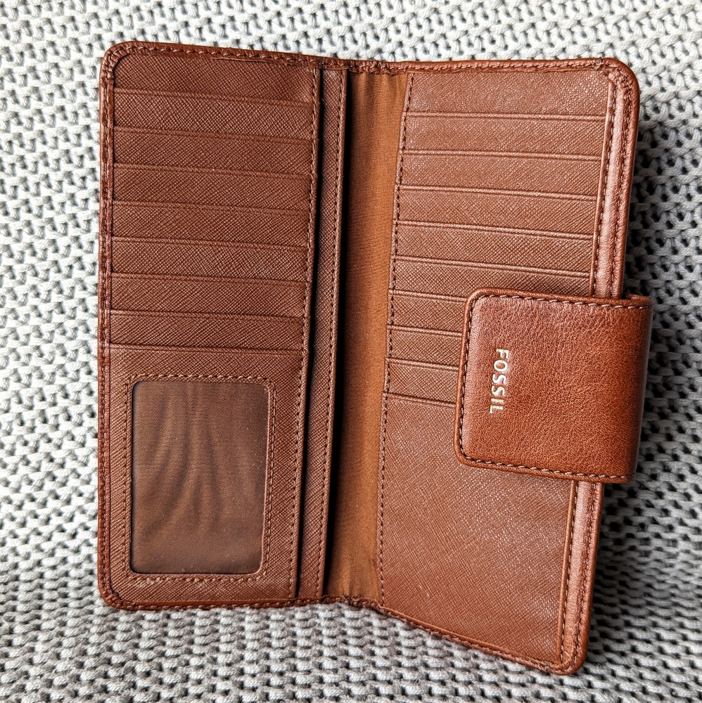 Fossil Women's Madison Slim Clutch